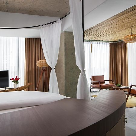 Cest La Vie Boutique Hotel Пномпень Экстерьер фото